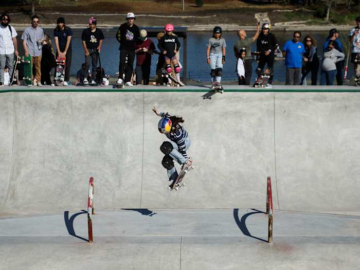 Brighton Zeuner-skateboarding